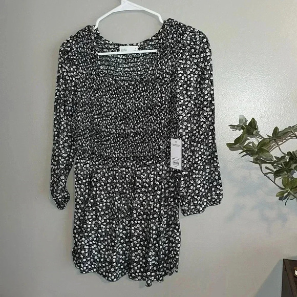 Croft & Barrow Women's Three-Quarter Sleeve Smocked Blouse - Picture 5 of 14